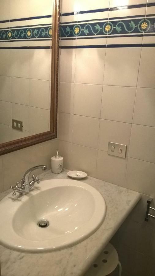 La Depandance Della Nonna Apartment Camogli Bagian luar foto
