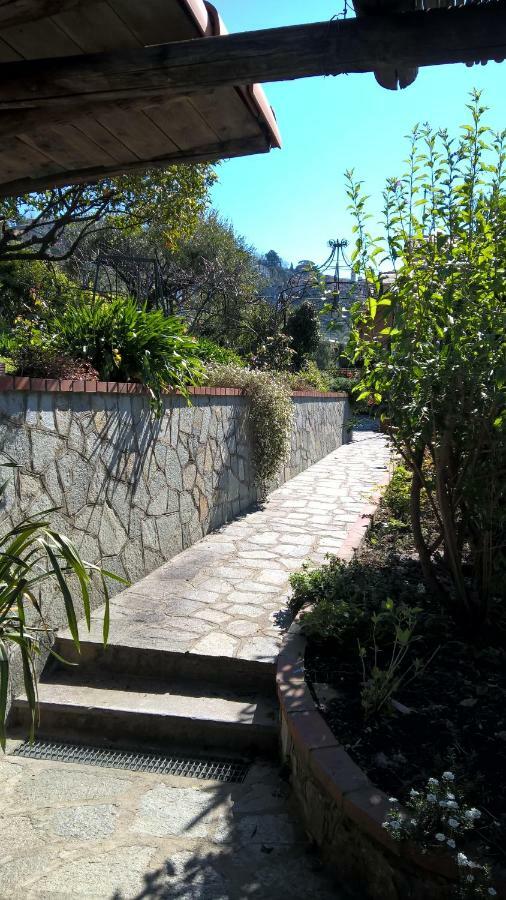 La Depandance Della Nonna Apartment Camogli Bagian luar foto